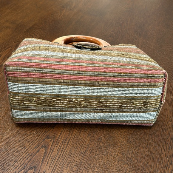 Perfect sweet out to dinner or formal occasion. Perfect condition. No brand. - Picture 2 of 5